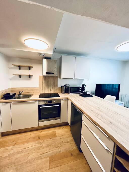 Stylish Studio In The Center Of Senlis Apartment Senlis  Exterior foto